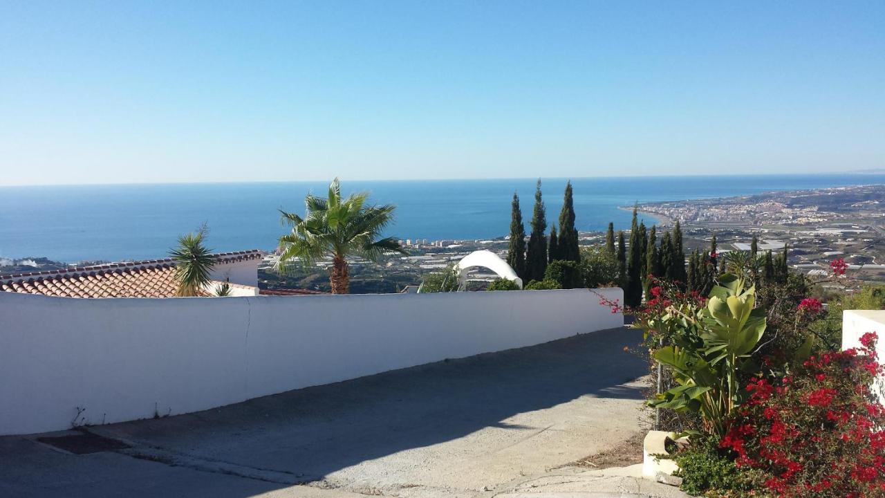 Sayalonga Villa Perla Blanca מראה חיצוני תמונה